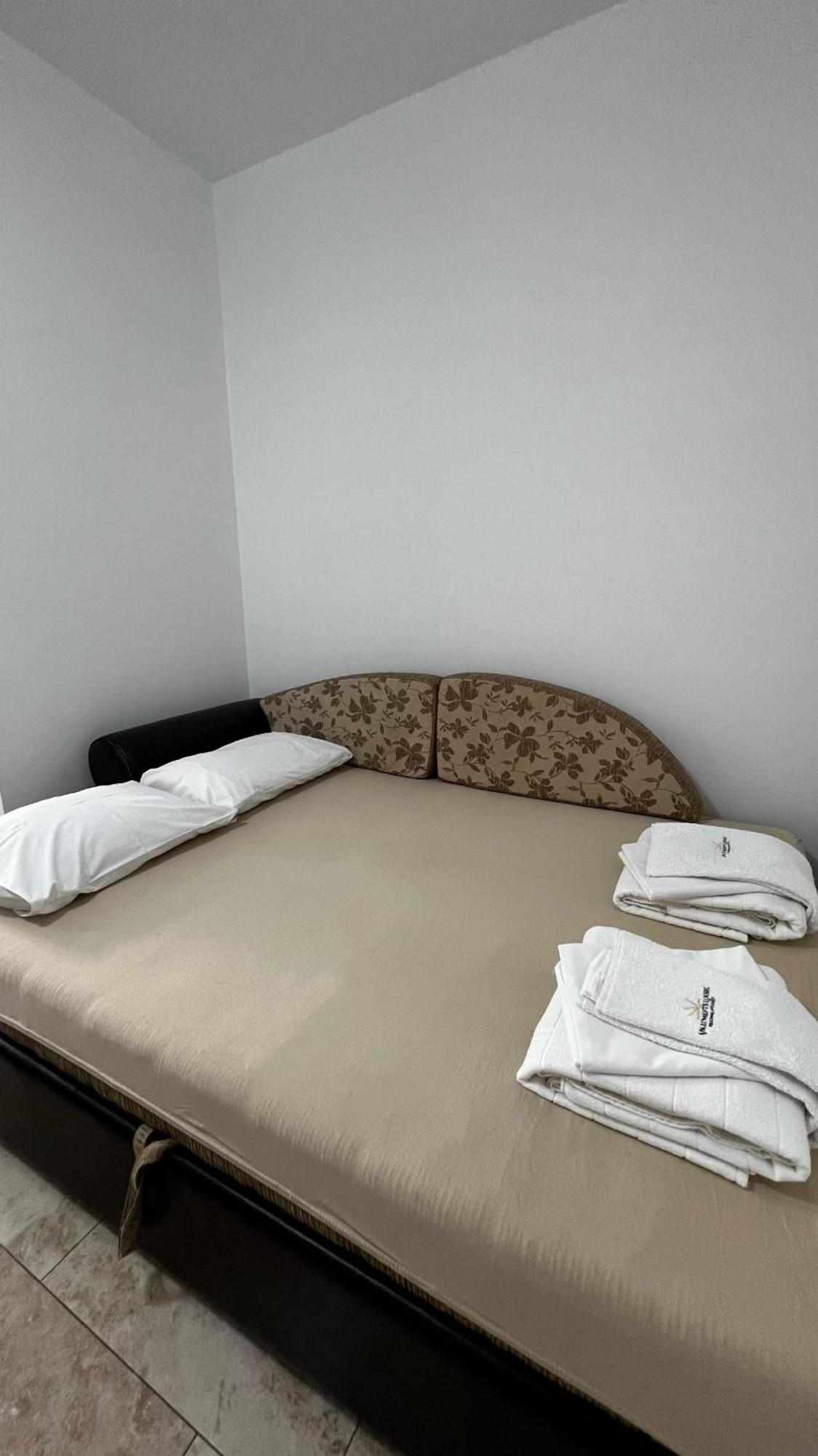 Apartmani Luksic Sutomore Dış mekan fotoğraf