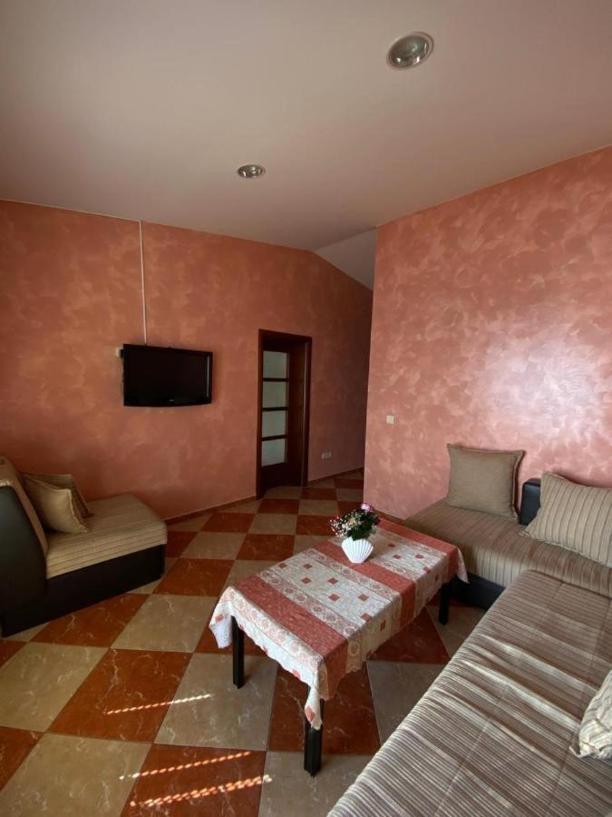 Apartmani Luksic Sutomore Dış mekan fotoğraf